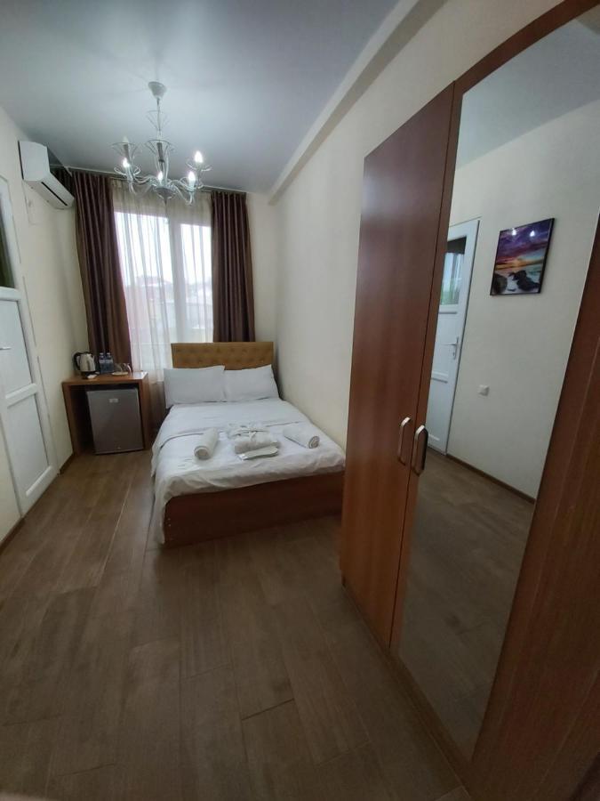 Hotel Maria บาทูมิ ภายนอก รูปภาพ