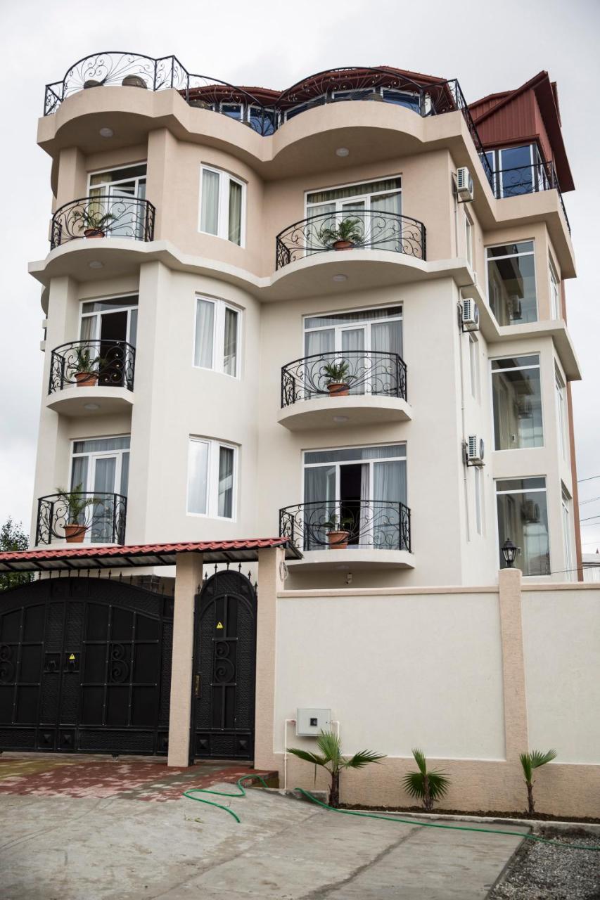 Hotel Maria บาทูมิ ภายนอก รูปภาพ