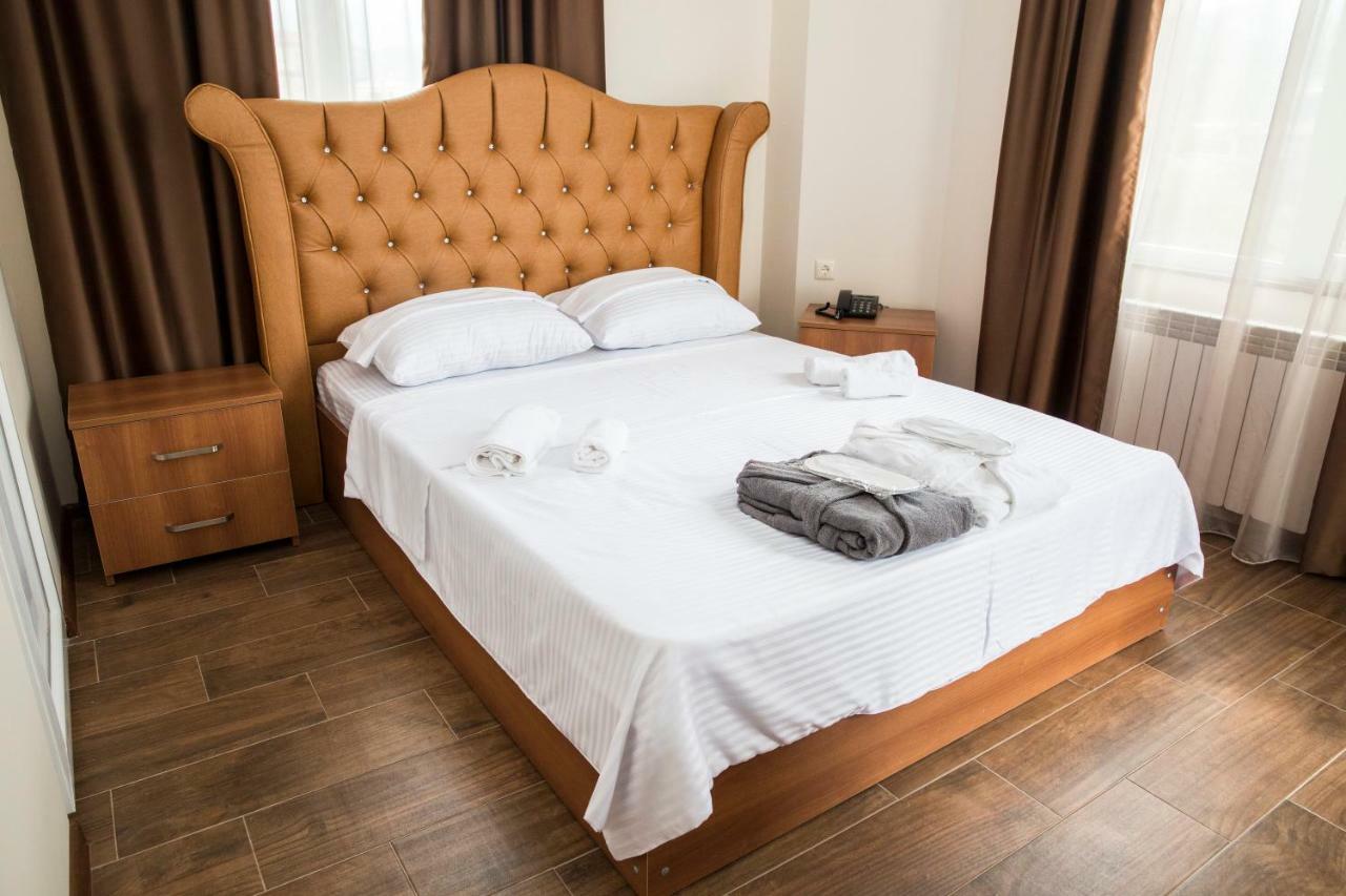 Hotel Maria บาทูมิ ภายนอก รูปภาพ